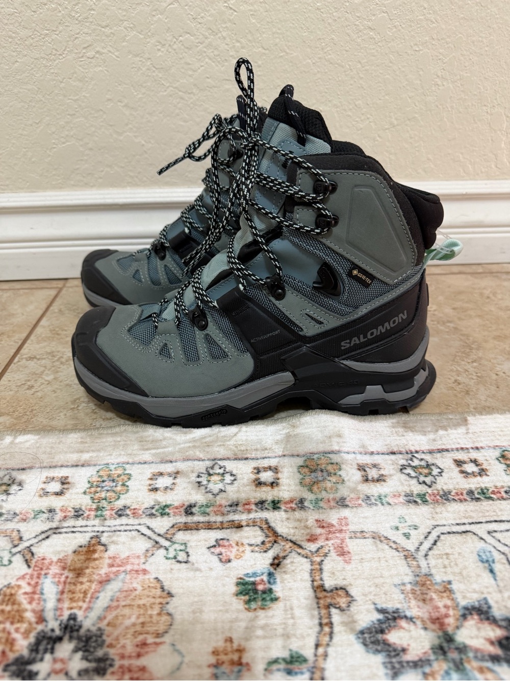 New Salomon Quest 4 GTX Waterproof Hiking Boots size 7.5 - Picture 7 of 12